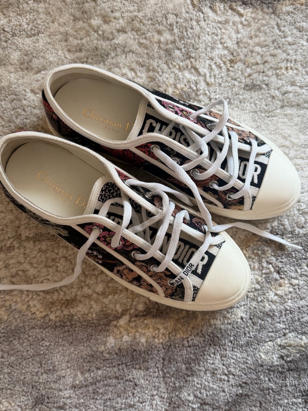 Dior White and Black Floral-Pattern Low-Top Sneakers
